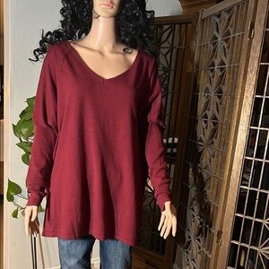 NWT SUCOLAN VNECK SWEATER L